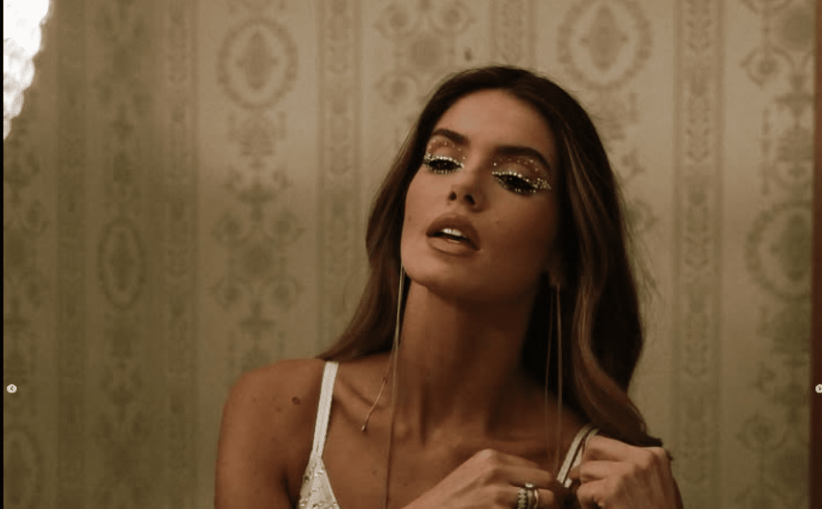 Camila Queiroz