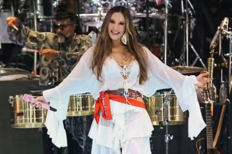 Claudia Leite