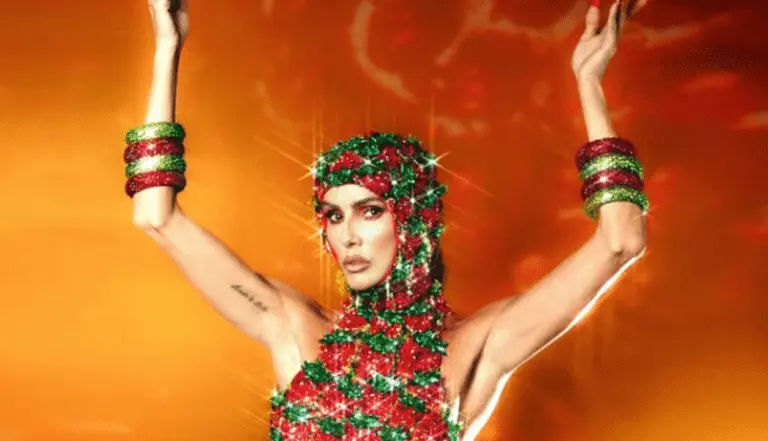 Deborah Secco foto