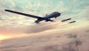 Patrimônio mundial de Lviv é alvo de drones russos, incendiando igrejas e imóveis históricos
