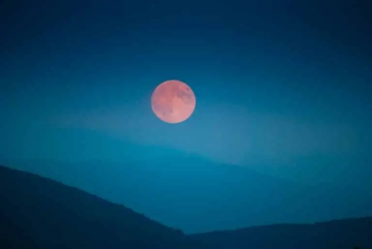 Eclipse lunar