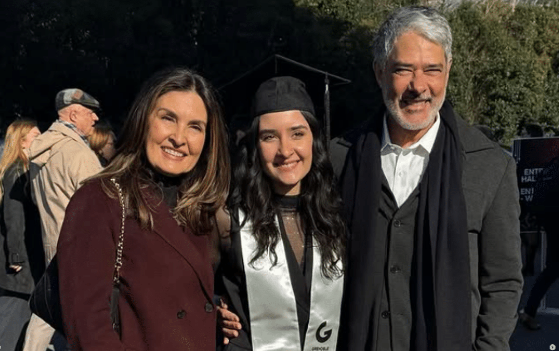 Fatima Bernardes e William Bonner em formatura de filha