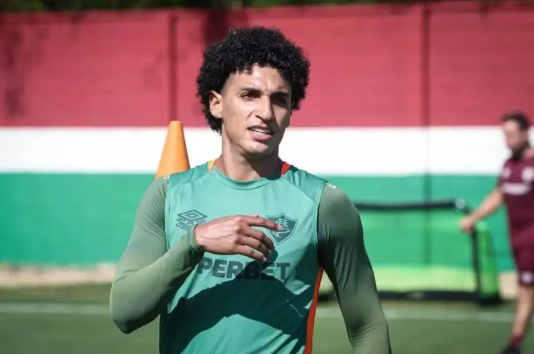 Fluminense enfrenta revés com lesão de Fuentes na coxa antes da final contra o Flamengo