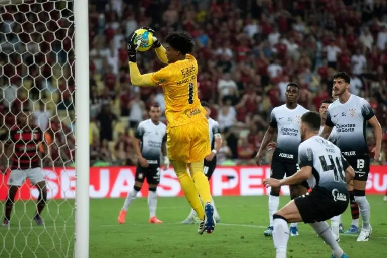 Hugo Souza goleiro do Corinthians