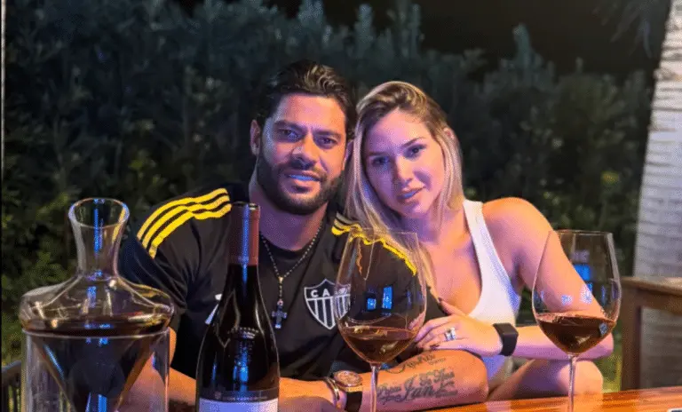 Hulk Paraiba com esposa