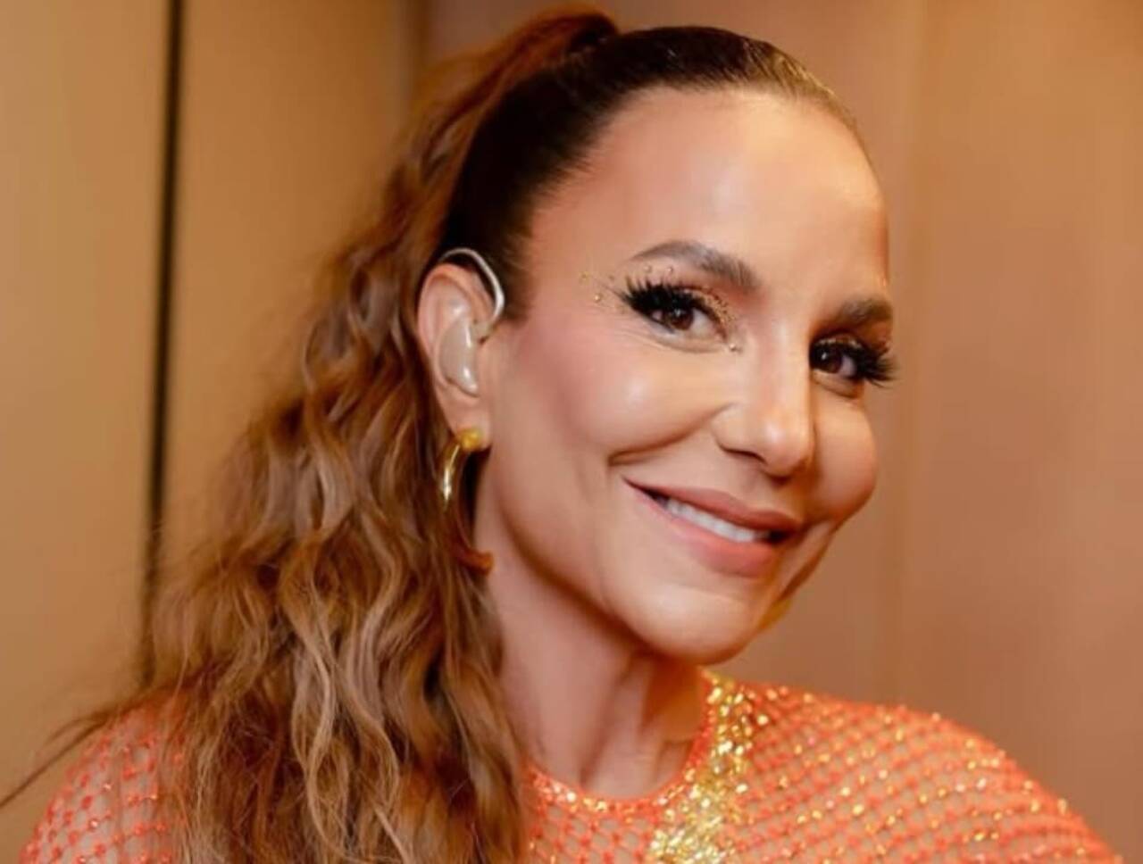 Ivete Sangalo enfrenta controvérsias: patrocínios, turnê cancelada e investigação agitam carreira