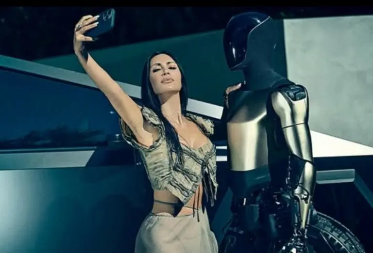 Kim Kardashian.