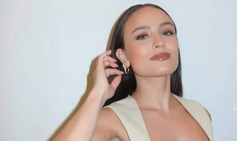 Larissa Manoela