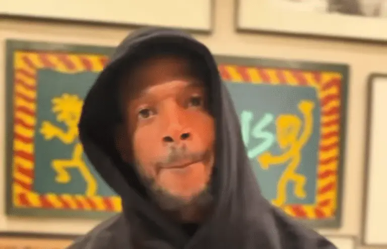 Marlon Wayans desembarca em BH e adota Atlético-MG em visita à família da namorada