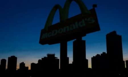 McDonald’s apaga letreiros