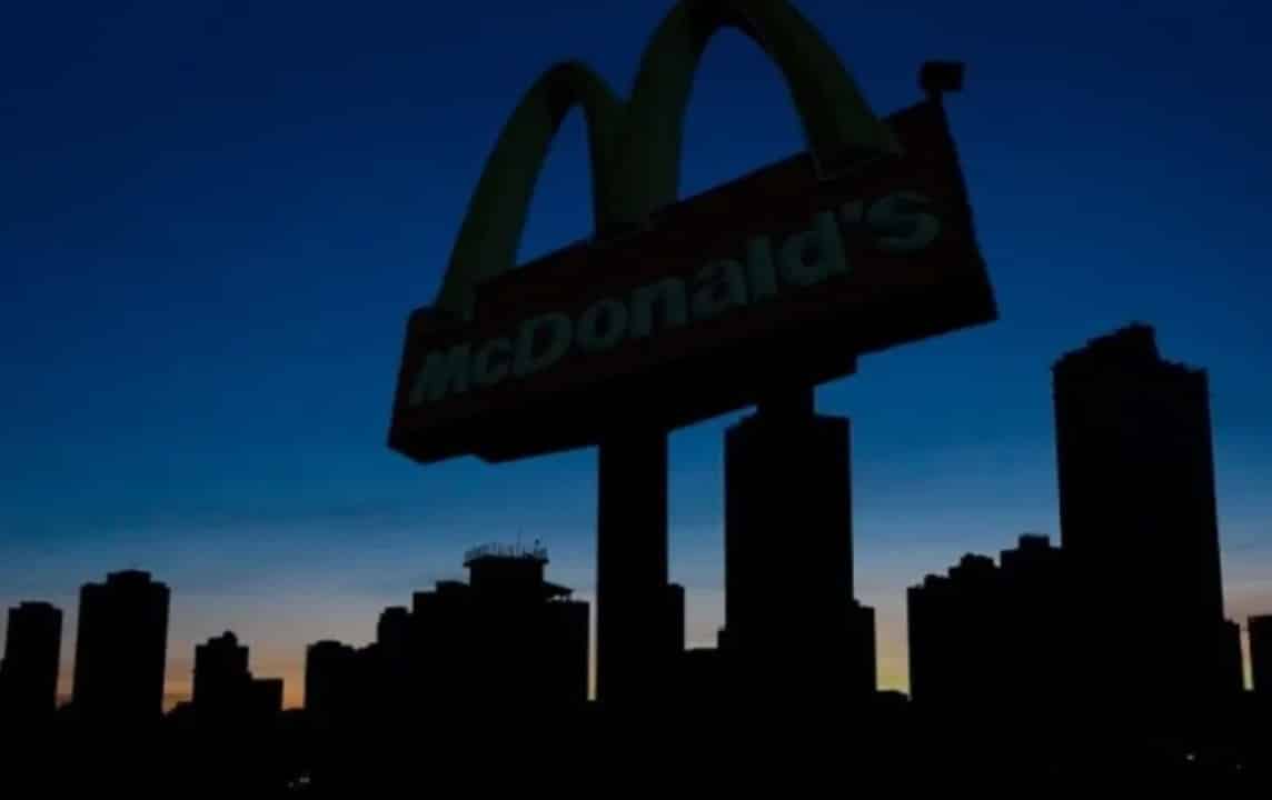 McDonald’s apaga letreiros