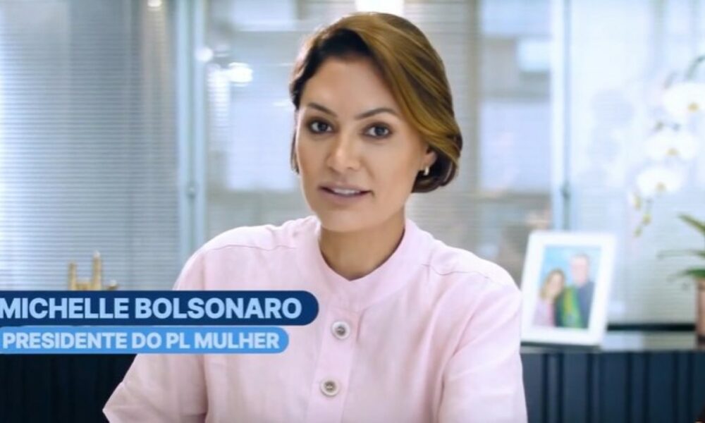 Michelle Bolsonaro visita ex-presidente Jair Bolsonaro na prisão após afastamento do PL Mulher