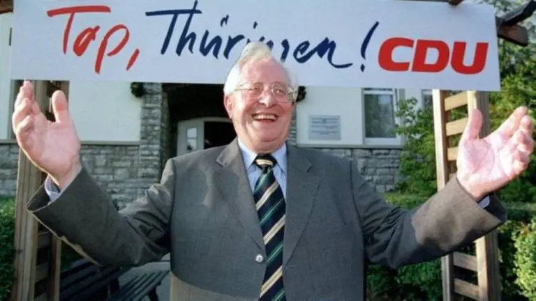 Morre Bernhard Vogel