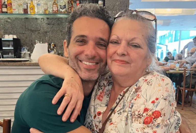 Mouhamed com mãe