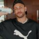 Neymar assinou com a Cimed