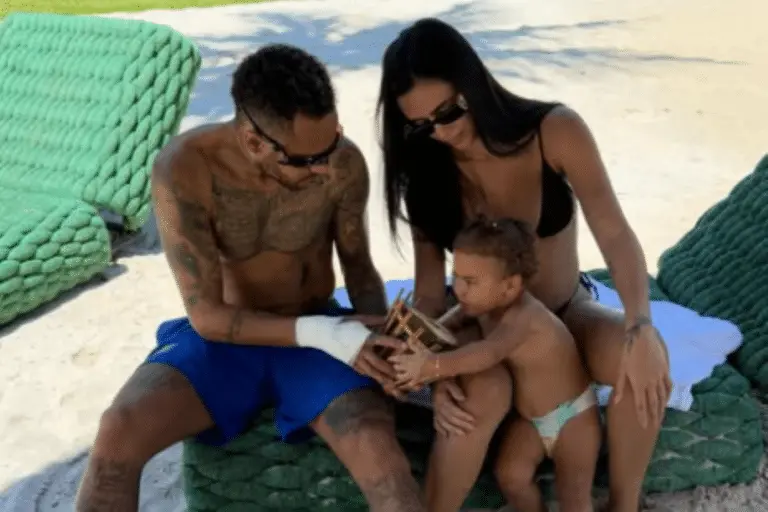 Neymar com família
