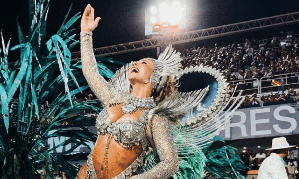 Paolla Oliveira anuncia saída da Grande Rio após sete anos