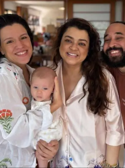 Preta Gil conhece sobrinha-neta