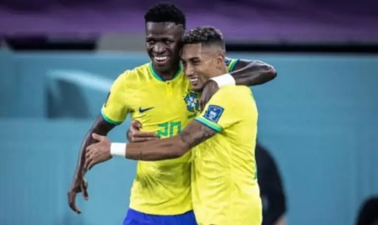 Raphinha e Vini Jr