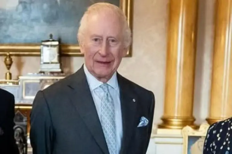 Rei Charles III