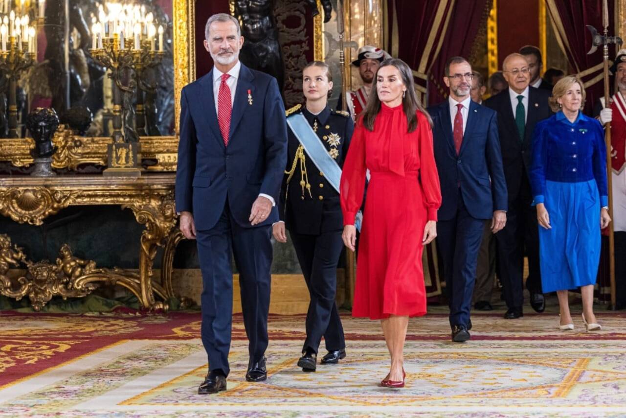 Reina Letizia rechaza divorcio de Felipe VI y sostiene matrimonio bajo rumores de infidelidad