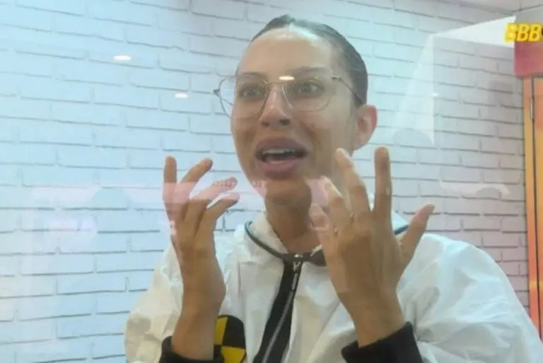 Renata na Casa de Vidro do BBB 255