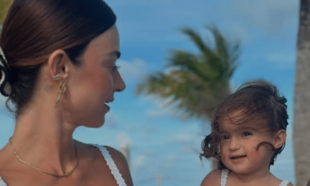 Thaila Ayala e filha