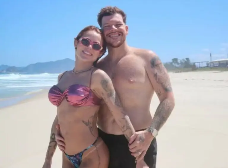 Thais e Ferrugem