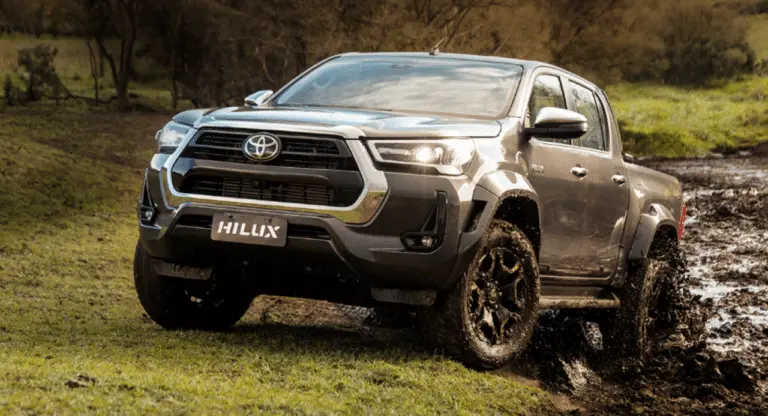 Toyota Hilux 2025 híbrida