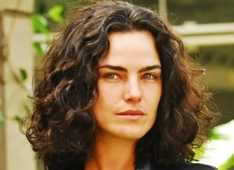 Ana Paula Arósio