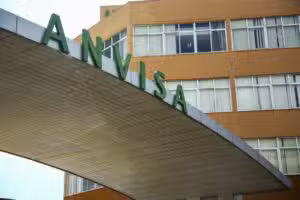Anvisa suspende medicamentos com clobutinol usados em xaropes para tosse