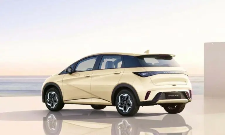 BYD Dolphin -