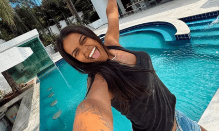 Camila Loures