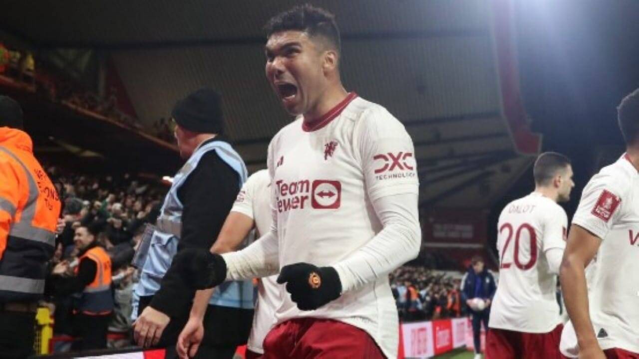 Casemiro 18