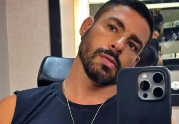Cauã Reymond