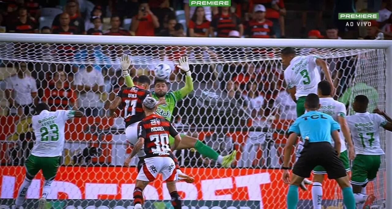 Flamengo domina primeiro tempo com gols de Pulgar, Plata e Danilo contra Juventude no Maracanã