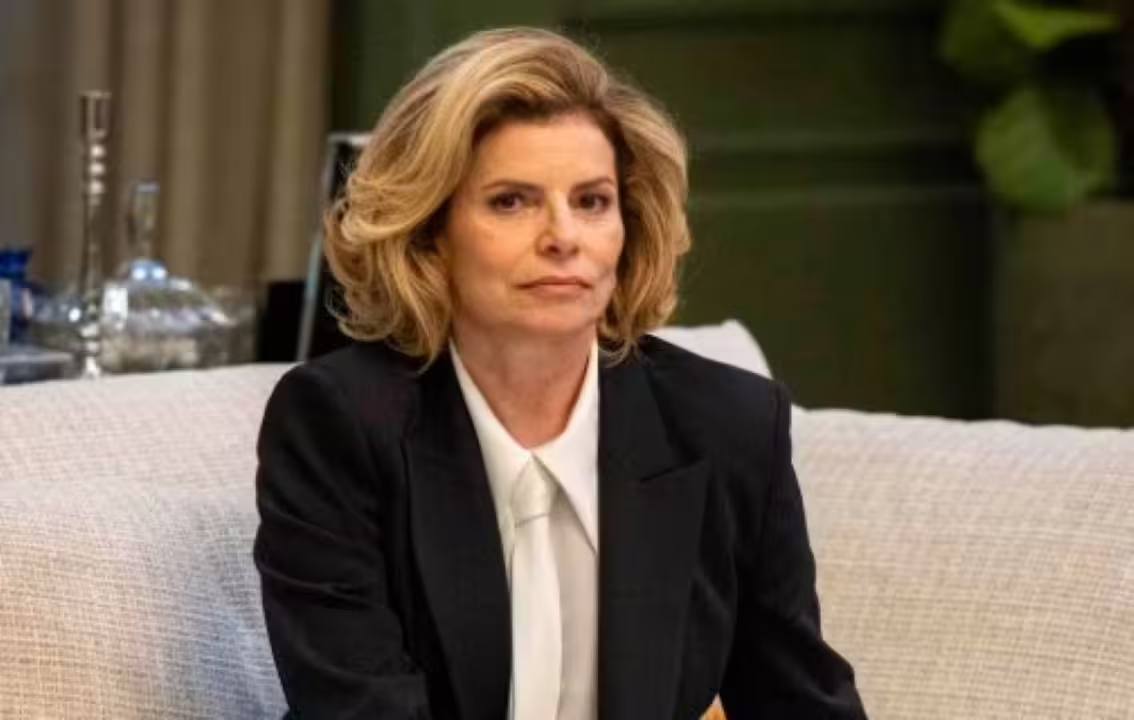 Debora-Bloch-como-Odete-Roitman-em-Vale-Tudo