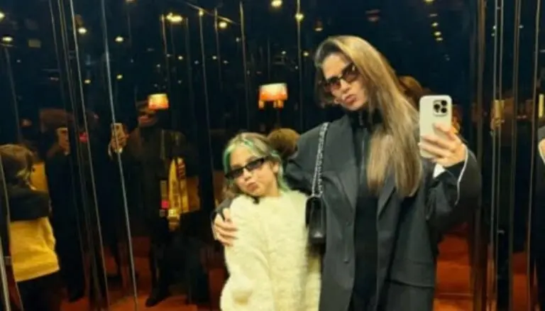 Deborah Secco e filha