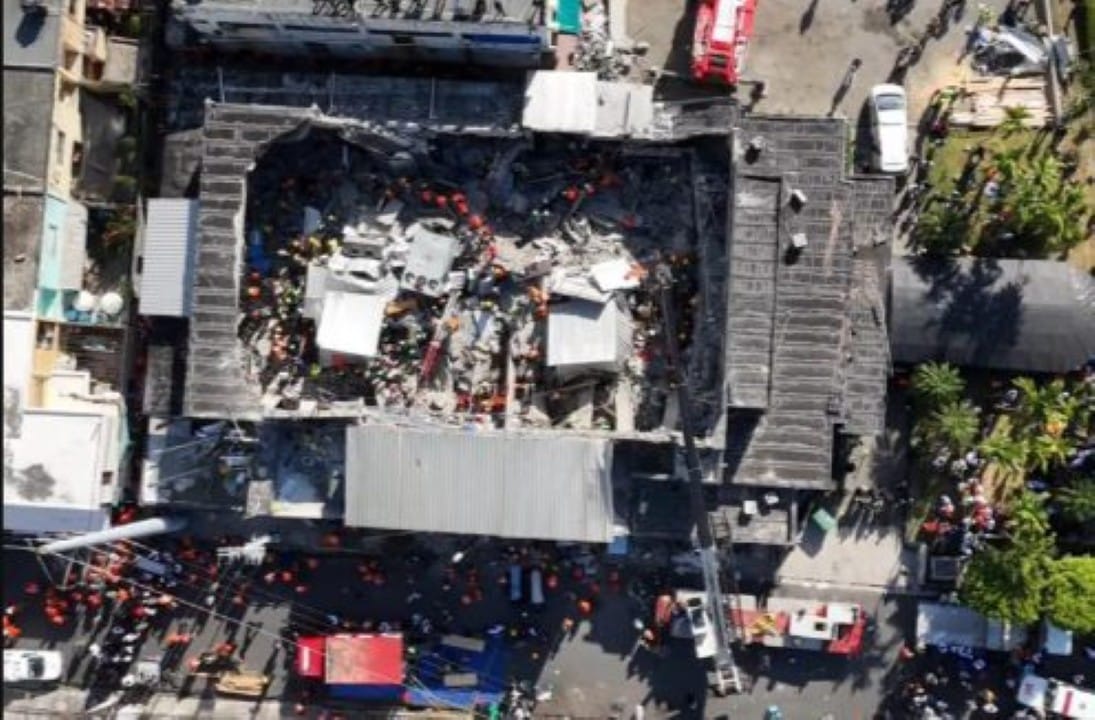 Collapse at Jet Se