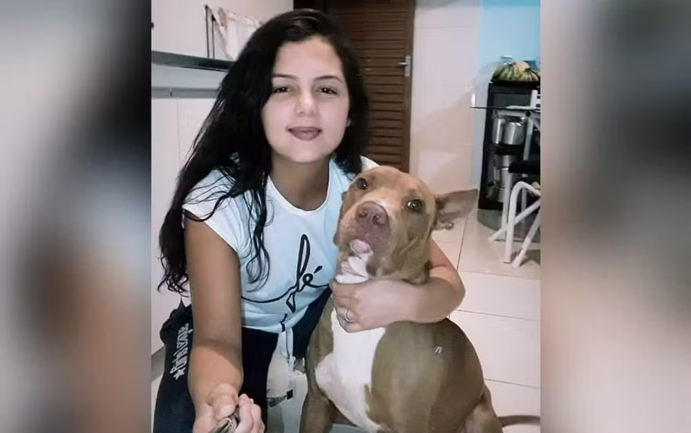 Mulher de 31 anos morre após ataque de pit bull em condomínio de Goiás