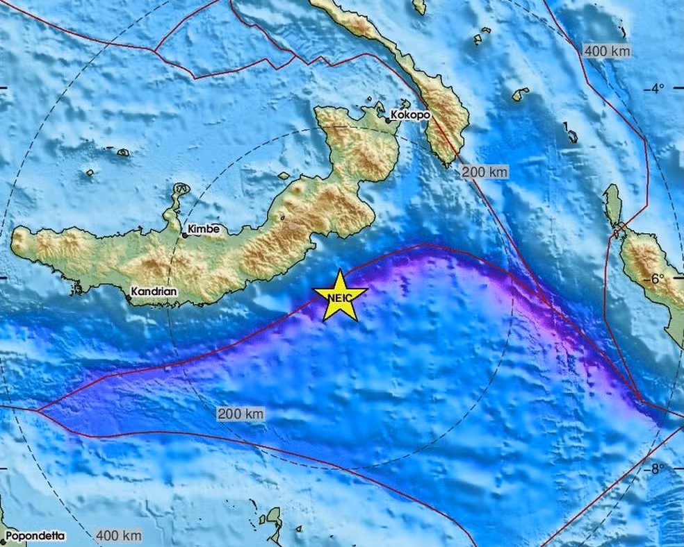Estrela marca ponto de terremoto na região de Papua-Nova Guiné — Foto: EMSC