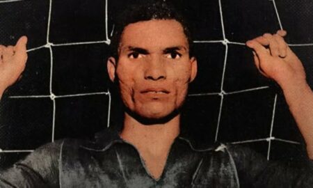 Ex-goleiro Manga