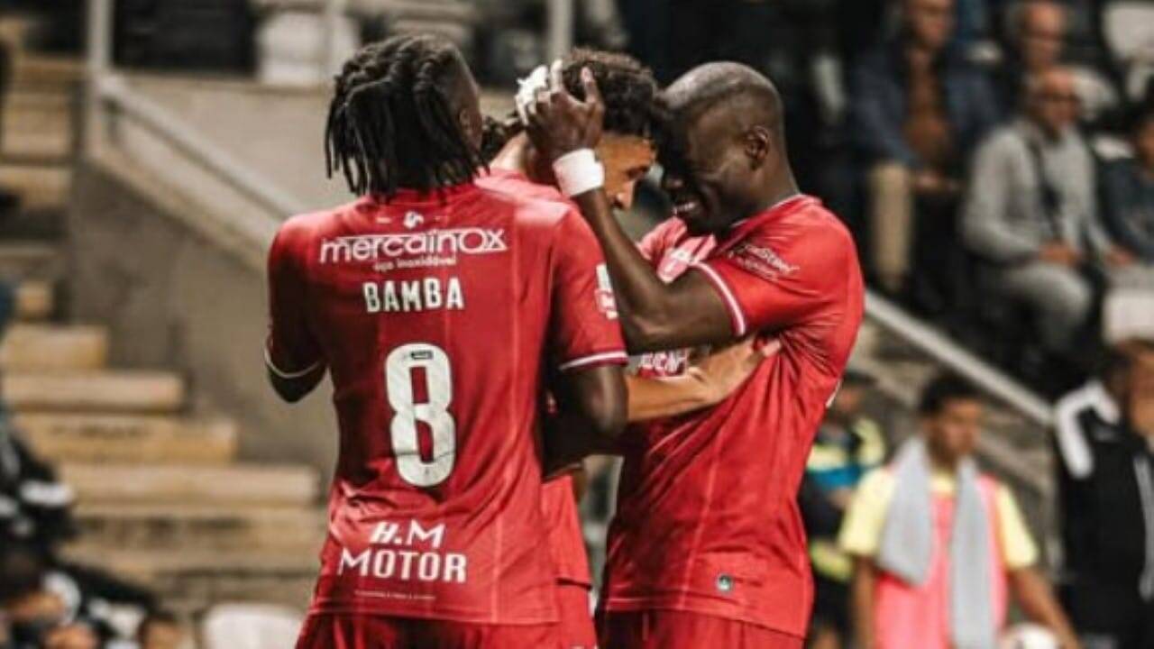 Vitória de Guimarães visita Gil Vicente: transmissão ao vivo, escalações e curiosidades do duelo em Barcelos