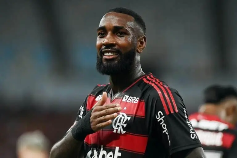 Gerson renova com o Flamengo