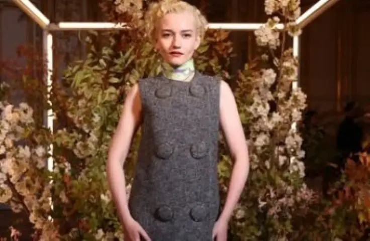 Julia Garner