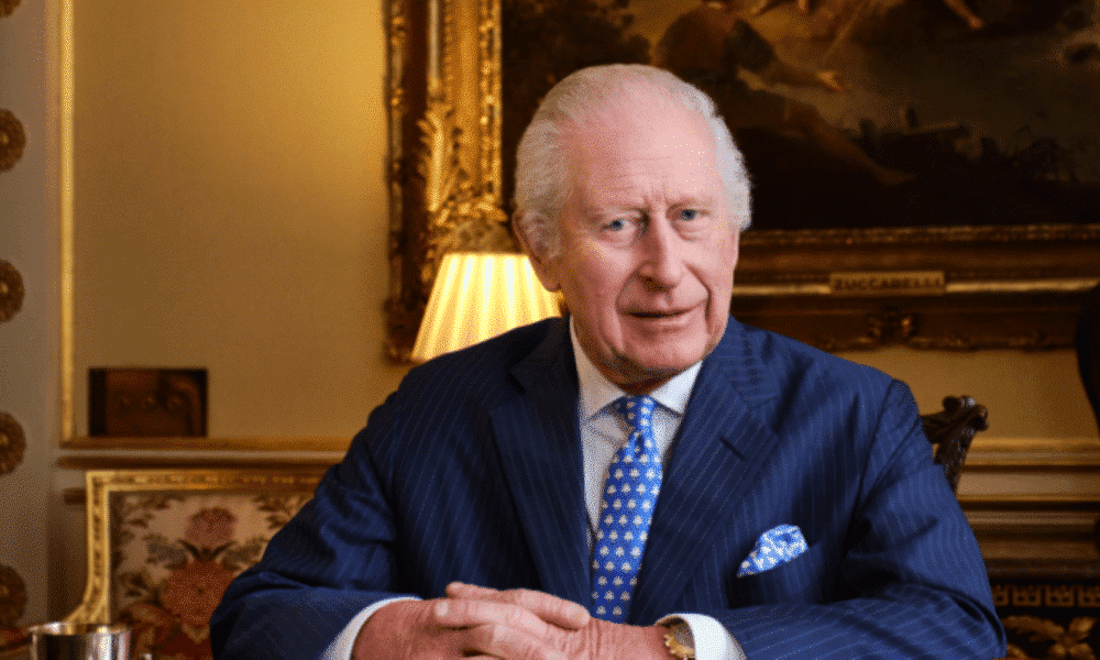 Charles III battles cancer without abdicating, as William steps up duties