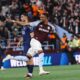 Konsa Aston Villa - Foto: x.com/AVFCOfficial/