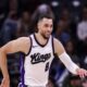 Lavine Zach