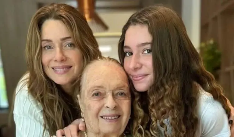 Leticia Spiller e Família