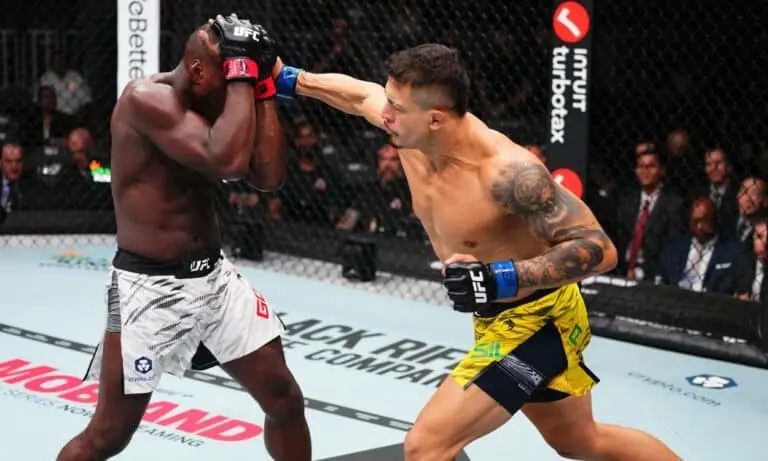 Marco tulio UFC 314 vitoria - Foto: x.com/UFCBrasil